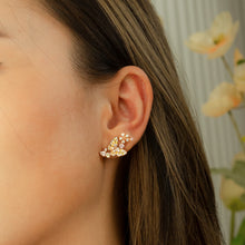 Load image into Gallery viewer, Tale of the Butterfly earrings L in Pink

