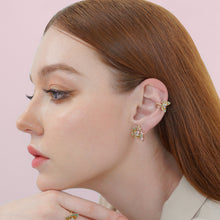 Load image into Gallery viewer, Tale of the Butterfly earrings S in Yellow
