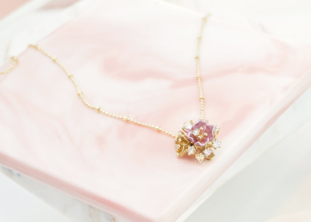 Anthia Jewelry Irean Pink & Gold Vintage Aluminium Flowers Silver Pendant on Chain Necklace