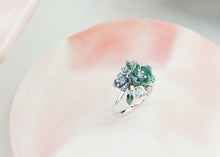 Load image into Gallery viewer, Anthia Jewelry Irean Light Blue Vintage Aluminium Small Flowers Silver Ring
