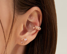 Load image into Gallery viewer, Pink Gold Wild flower silver ear cuff, everyday jewelry, gift, non piercing hoop

